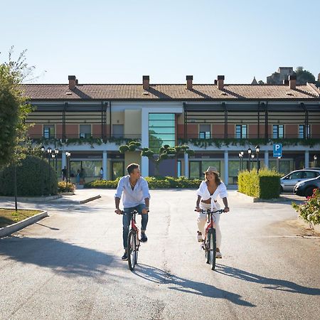 Domus Hotel Bagnoli Del Trigno Luaran gambar